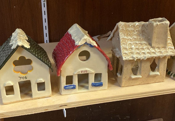 Handbuilding Featuring a Gingerbread House at Richmond