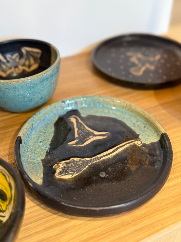 Handbuilding and Pottery Painting Workshop at Richmond