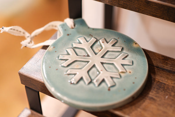 Winter Holiday Market : Ornament Painting at Richmond