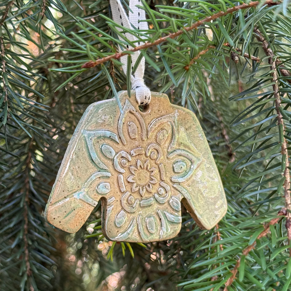 Holiday Ornament Making at Richmond