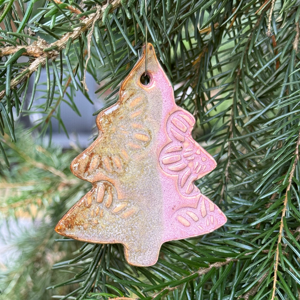 Holiday Ornament Making at Richmond