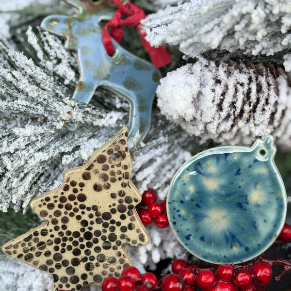 Holiday Ornament Painting at Richmond