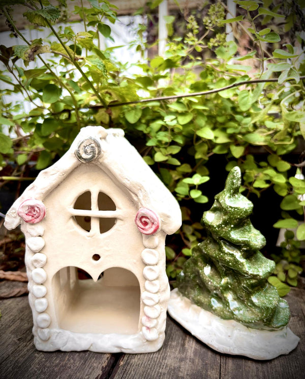 Handbuilding Gingerbread House Workshop at Richmond