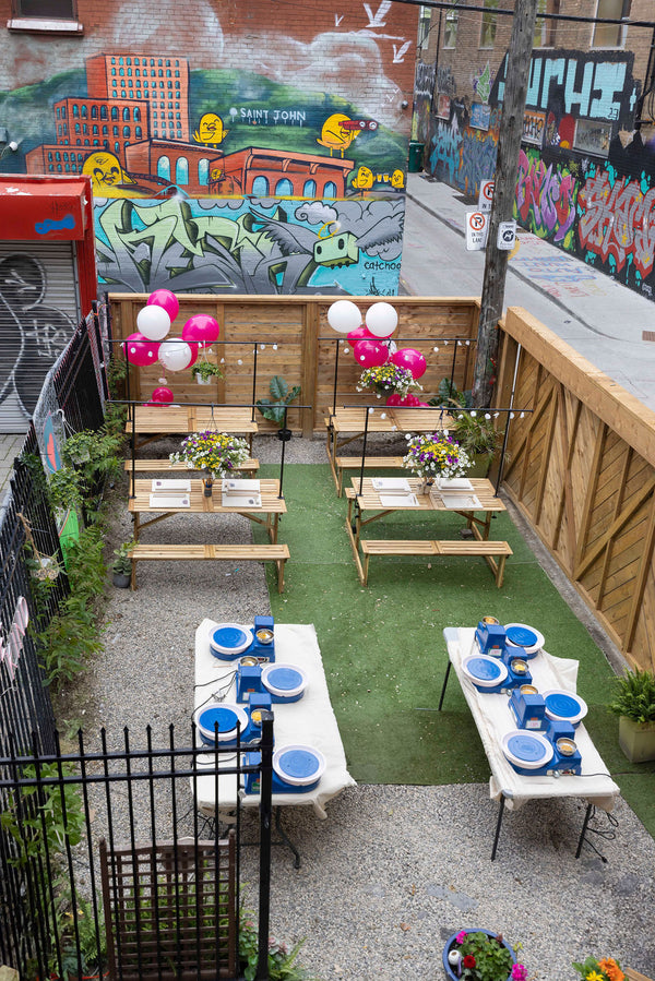 Graffiti Alley Vibes: Table Wheel