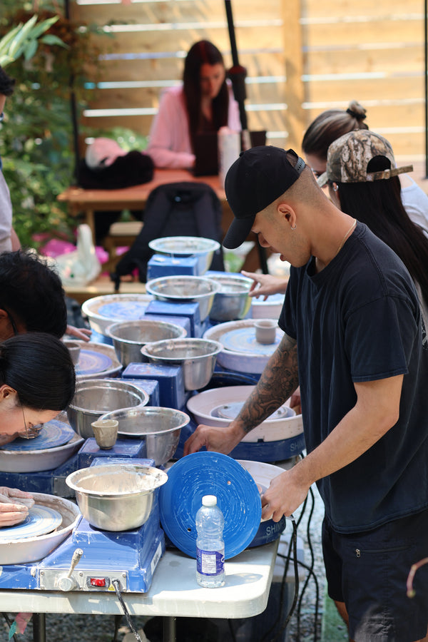 Outdoor Pottery Table Wheel Class at Richmond