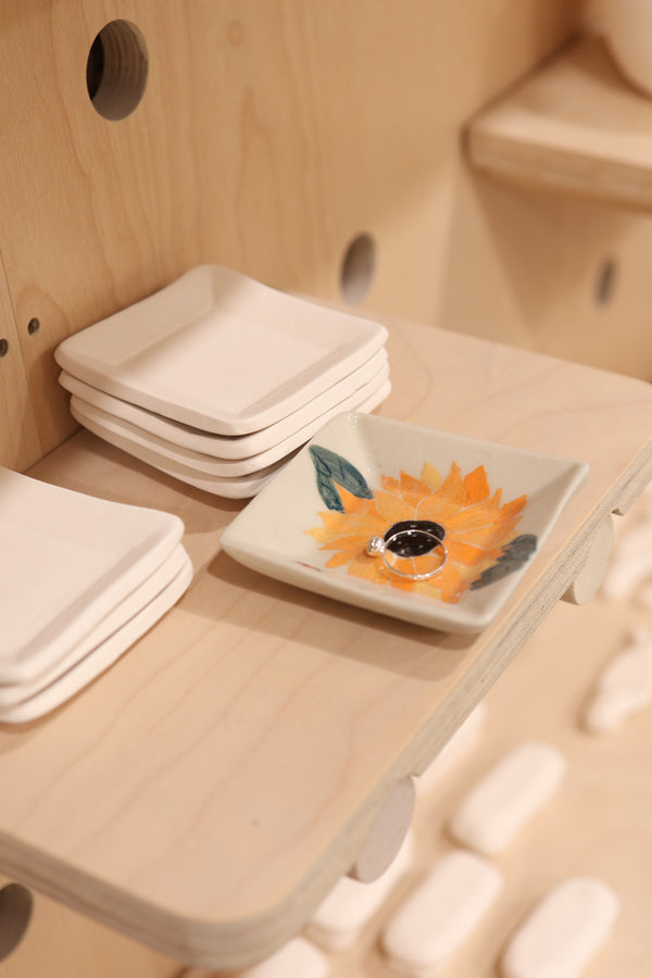 Paint Your Own Pottery at Dundas